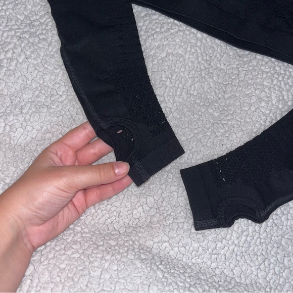 Gymshark Crop Long Sleeve - Picture 3 of 7